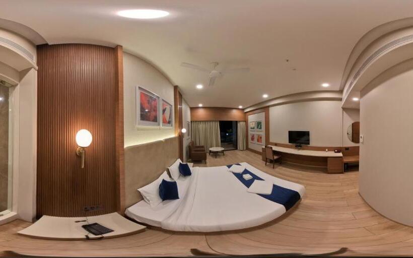 带大床的高级房间, Maroon