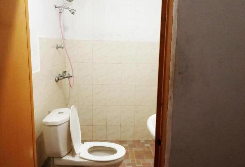 חדר דלוקס, Riverston Hub