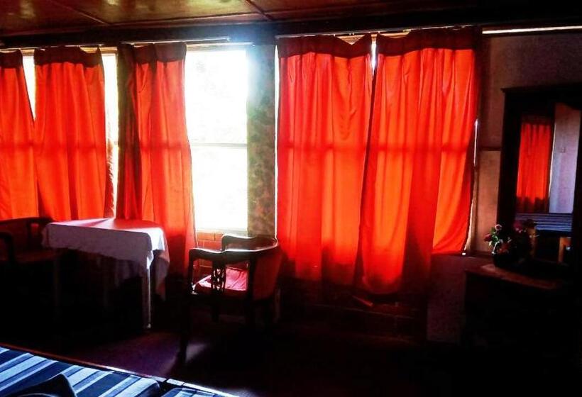 חדר דלוקס לארבעה, Riverston Hub