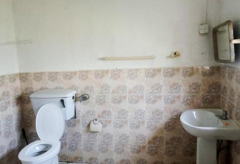 חדר משפחתי דלוקס, Riverston Hub