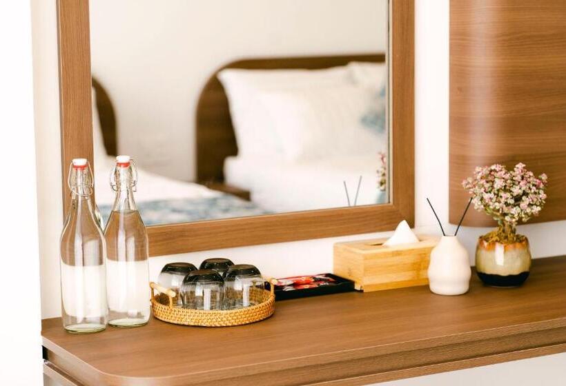 اتاق لوکس, Lộc Nguyên