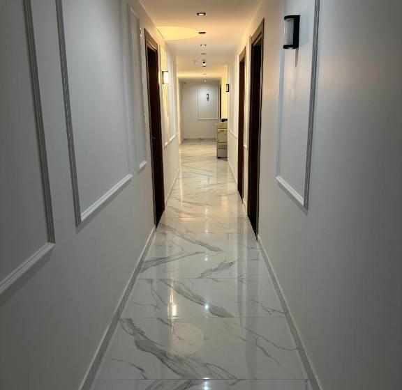 استودیو خانوادگی, لوكاندة الحصري أكتوبر Motel Elhosary