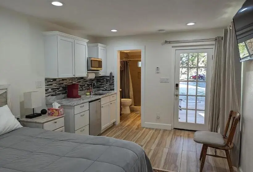 キングサイズベッドのスタンダードルーム, 39 Wishes On The Guadalupe River