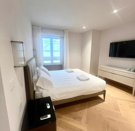 اتاق لوکس, The Old Palace  Luxury Suites Signoria