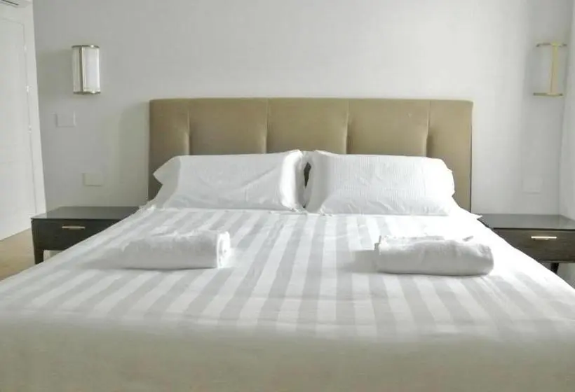 اتاق لوکس, The Old Palace  Luxury Suites Signoria