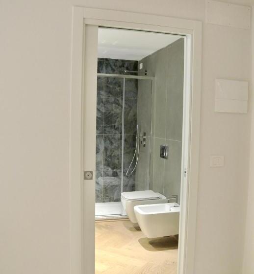 اتاق سوپریور, The Old Palace  Luxury Suites Signoria