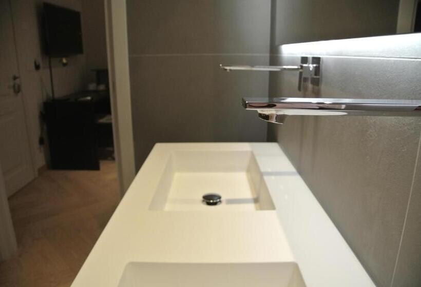 اتاق سوپریور, The Old Palace  Luxury Suites Signoria