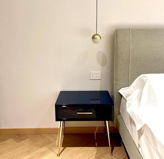 اتاق سوپریور, The Old Palace  Luxury Suites Signoria