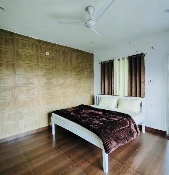 스탠다드 룸 산 전망, Van Mahal Himalayas