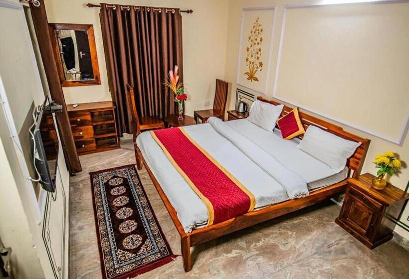 غرفة قياسية, Rani Baagh