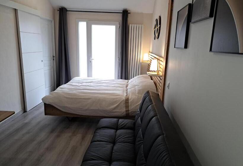 Standard room with outdoor bath, Le Chemin Des Bérands Chambres D Hôtes Renaison