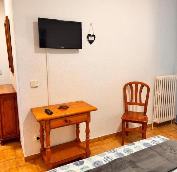 اتاق استاندارد با چشم‌انداز باغ, Villa Mercè Empúries