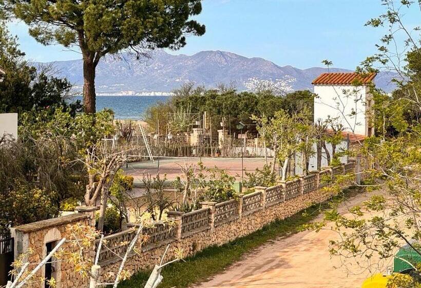 غرفة قياسية مطلّة علي الحديقة, Villa Mercè Empúries
