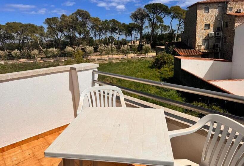 اتاق استاندارد با چشم‌انداز دریا, Villa Mercè Empúries