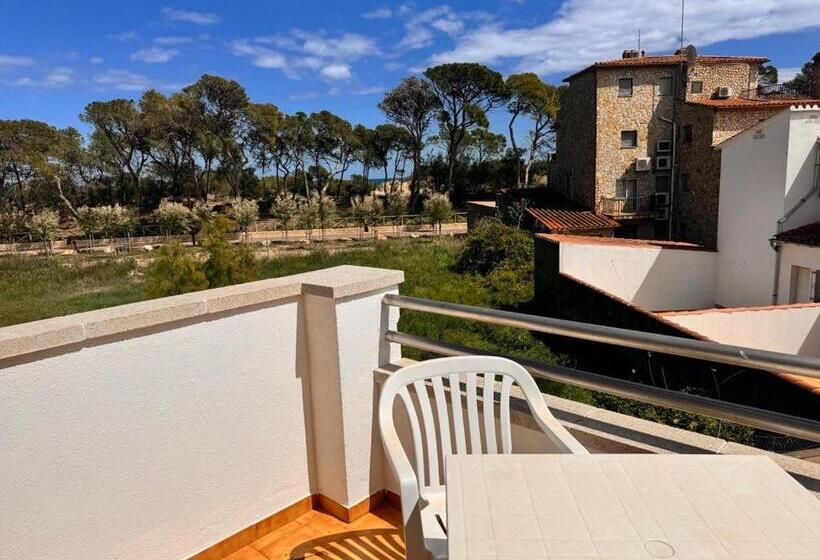 اتاق استاندارد با چشم‌انداز دریا, Villa Mercè Empúries