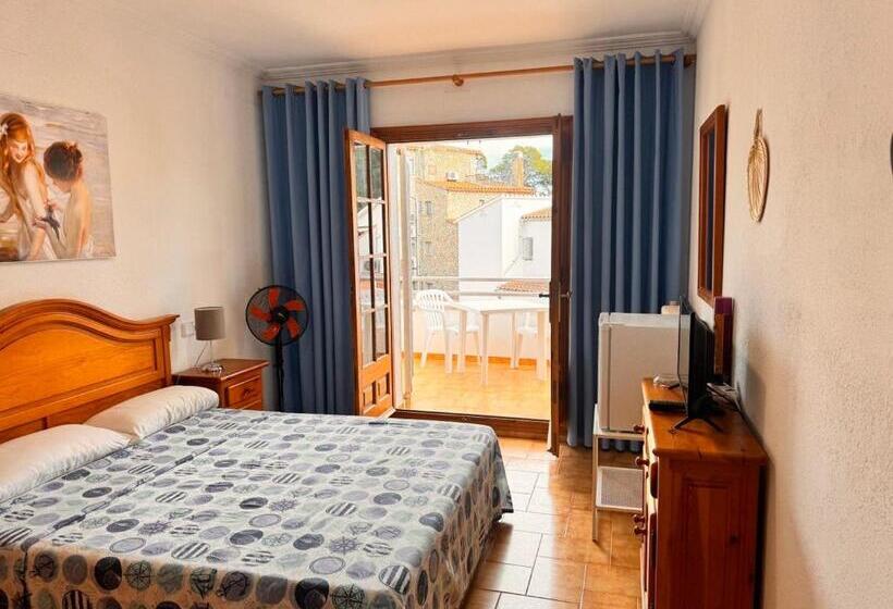 غرفة قياسية مطلّة علي البحر, Villa Mercè Empúries