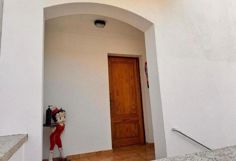 اتاق استاندارد با چشم‌انداز دریا, Villa Mercè Empúries