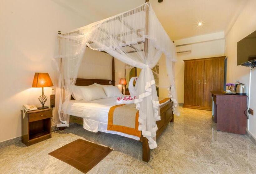 Suite with Hot Tub, Elysia Sigiriya