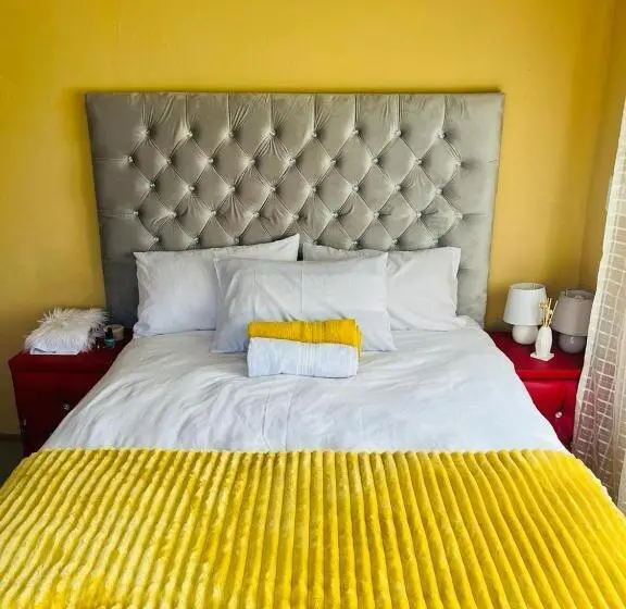 デラックスルーム, Eliza Guest House