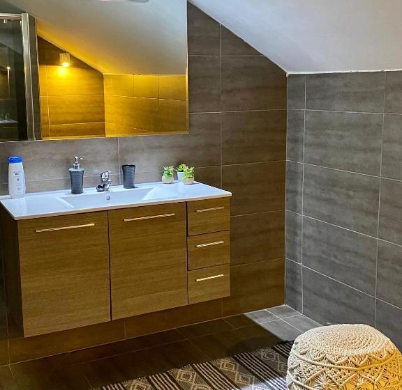 이코노미 룸, Agrisesto B&b