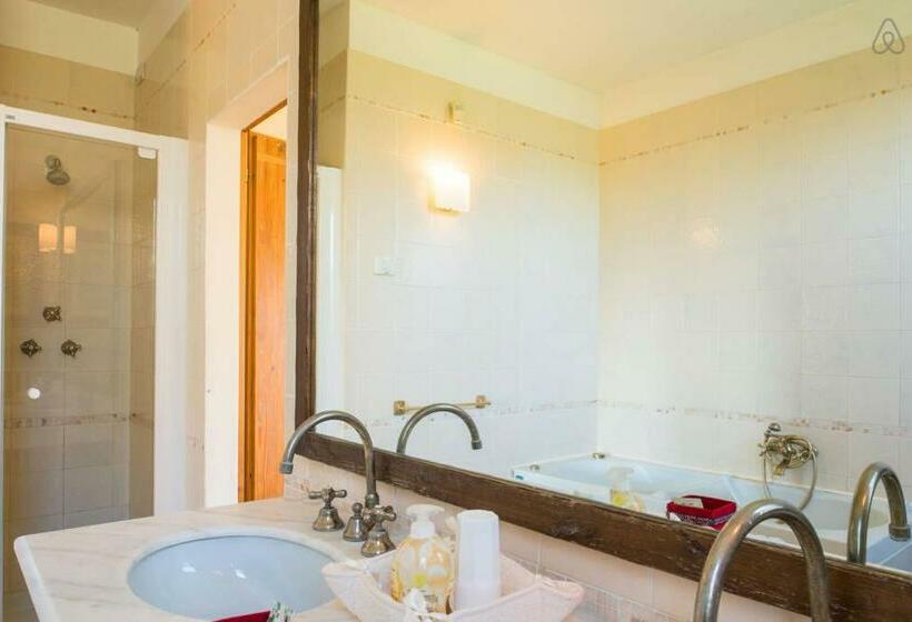 اتاق سه نفره سوپریور با چشم‌انداز دریا, B&b La Casa Tra Gli Ulivi