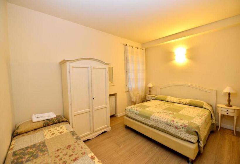 اتاق استاندارد سه نفره, B&b Villa Bianca