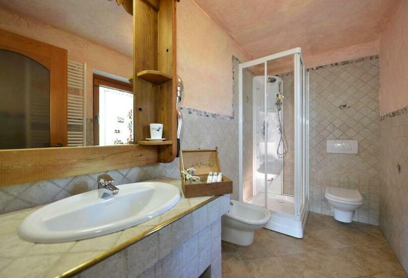 غرفة قياسية مزوَّدة بشُرفة, Affittacamere De Charme Jour Et Nuit