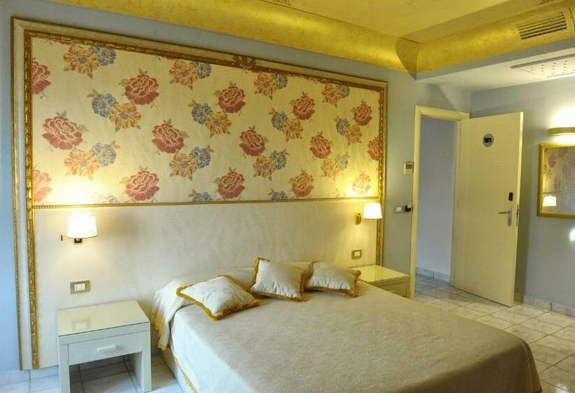 四人标准间, Fazio Rooms