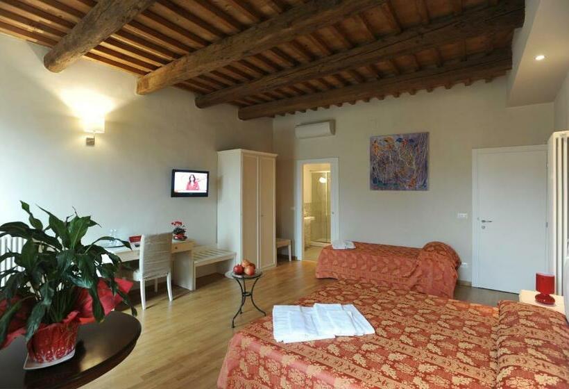 اتاق استاندارد سه نفره, Honey Rooms Ferrara