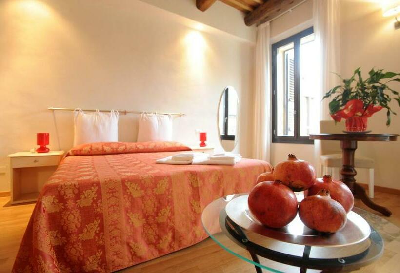 اتاق استاندارد سه نفره, Honey Rooms Ferrara