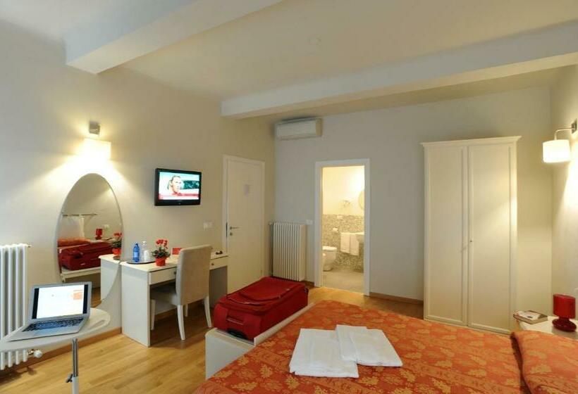 اتاق استاندارد, Honey Rooms Ferrara