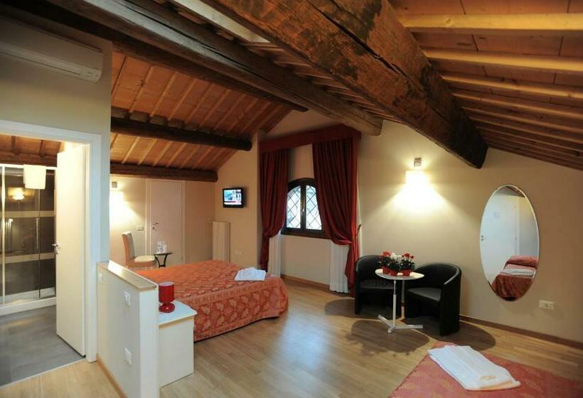 سوئیت با چشم‌انداز, Honey Rooms Ferrara