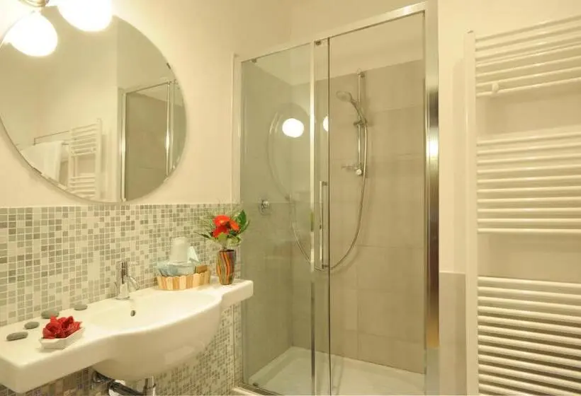 اتاق استاندارد چهار تخته, Honey Rooms Ferrara