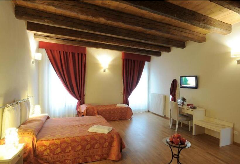 اتاق استاندارد چهار تخته, Honey Rooms Ferrara