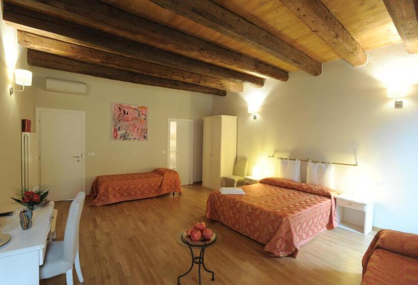 اتاق استاندارد چهار تخته, Honey Rooms Ferrara