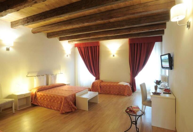 اتاق استاندارد چهار تخته, Honey Rooms Ferrara
