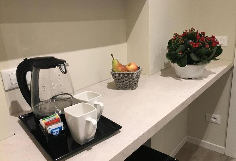 آپارتمان لوکس 1 خوابه, Honey Rooms Ferrara