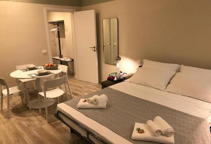 آپارتمان لوکس 1 خوابه, Honey Rooms Ferrara