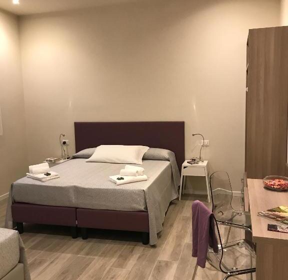 آپارتمان لوکس 1 خوابه, Honey Rooms Ferrara