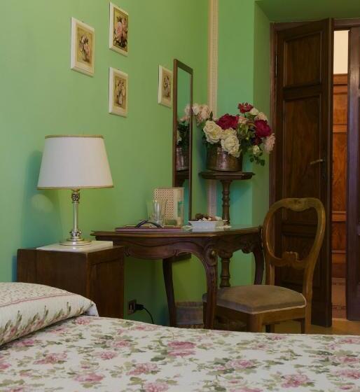 اتاق استاندارد, Il Giardino Segreto Di Ascoli Piceno
