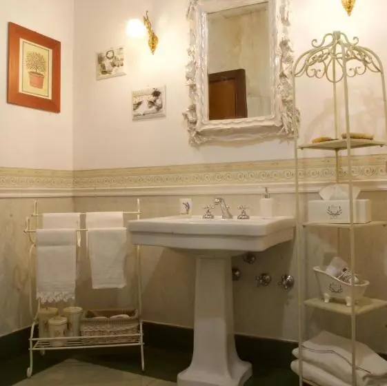 اتاق استاندارد, Il Giardino Segreto Di Ascoli Piceno