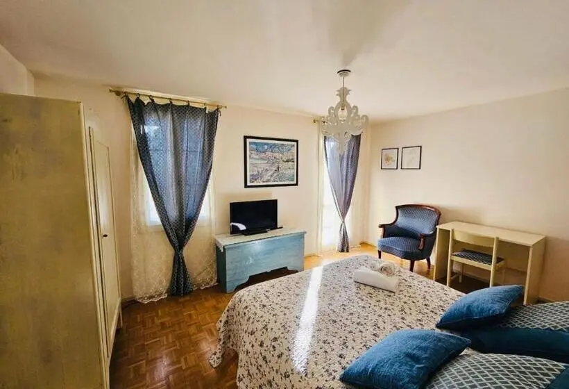Deluxe-huone Parveke, La Fabbrica Delle Idee B&b