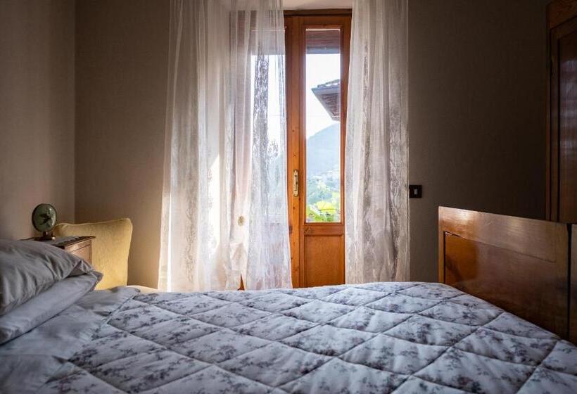 חדר סטנדרט לארבעה, Locanda Genzianella