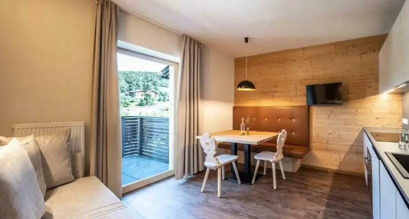 Deluxe-studio, Martina Breakfast Lodge