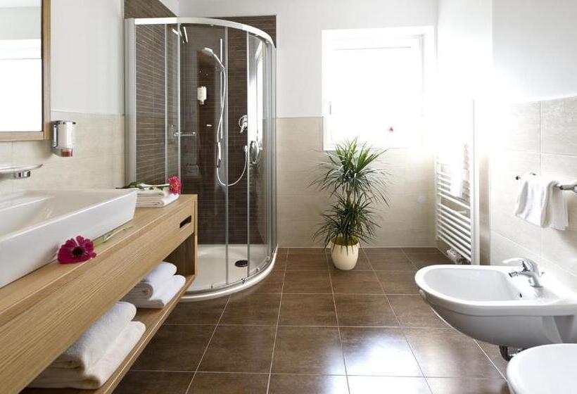 آپارتمان 1 خوابه با بالکن, Martina Breakfast Lodge