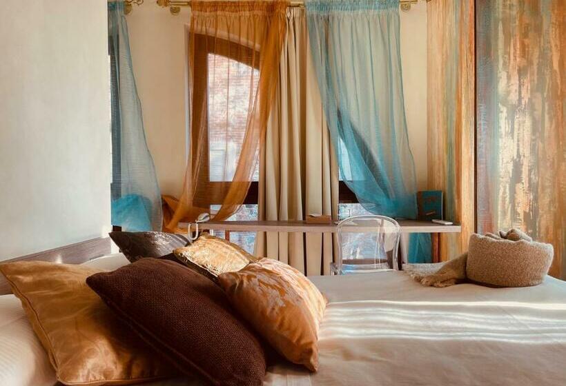 Номер Стандарт, Spazio[bianco]