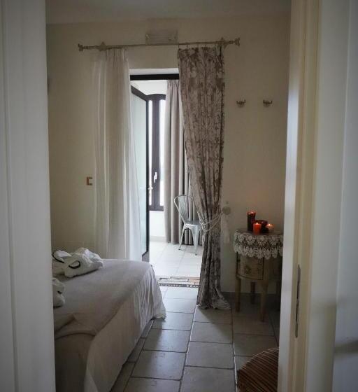 غرفة قياسية ثلاثية, Bed & Breakfast Al Borgo