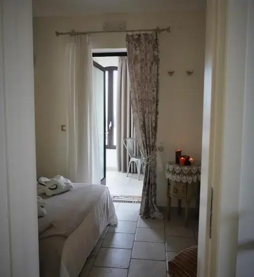 スタンダードトリプルルーム, Bed & Breakfast Al Borgo