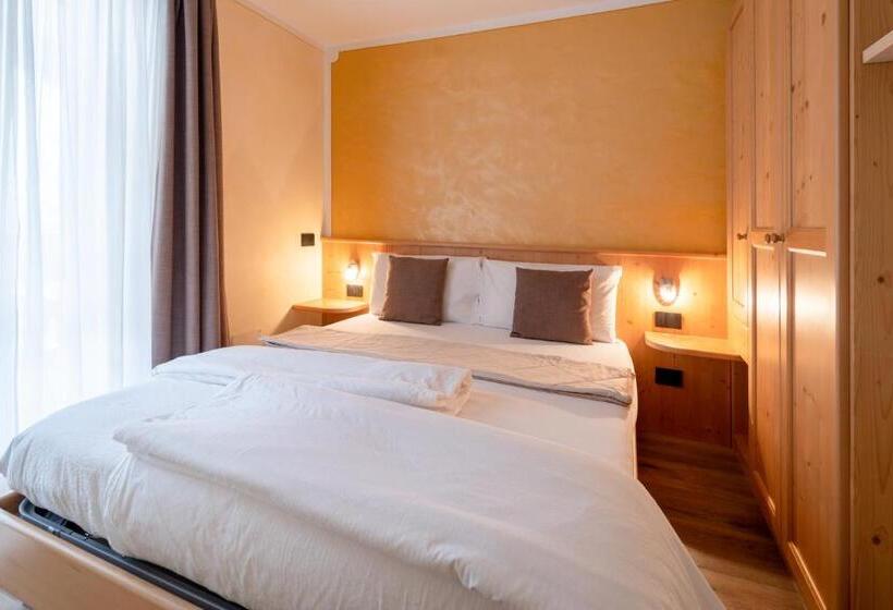 חדר בסיסי, Albergo Negritella