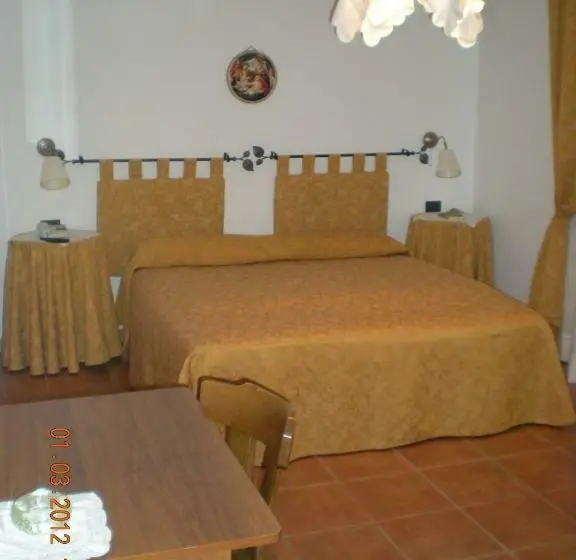 Standard Kolmen Hengen Huone, Bike Hotel Abete